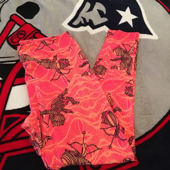 TC Lularoe Leggings - Picture 2 of 5